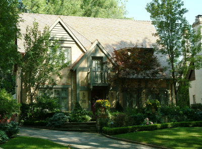 22 Queen Mary's Drive