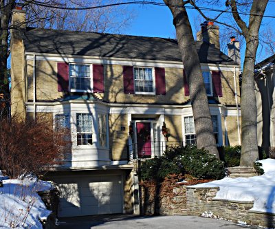 12 Queen Mary's Drive