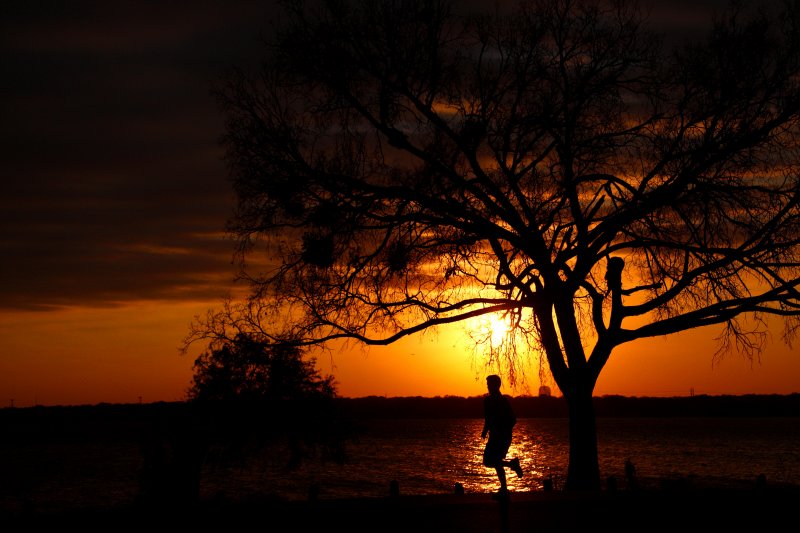 SUNSET JOGGER