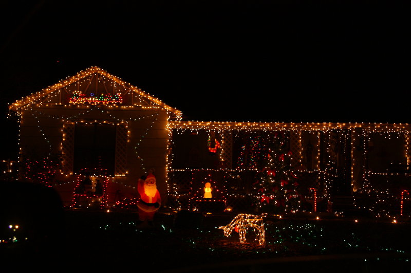 HOUSEFULL OF LIGHTS