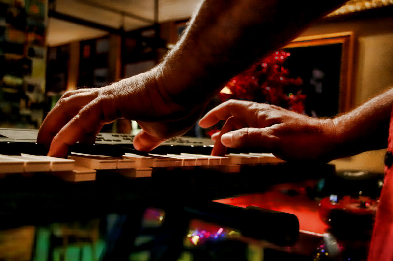 PLAYING KEYBOARDS