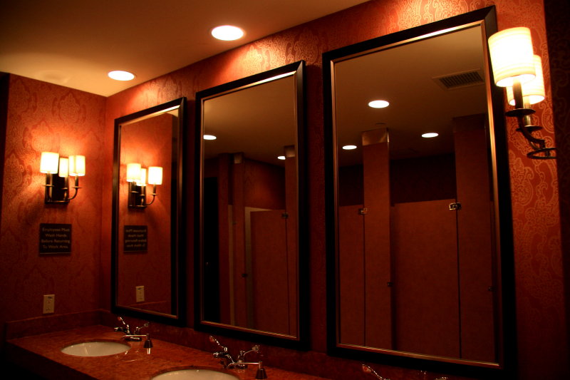 THREE MIRRORS, THREE STALLS
