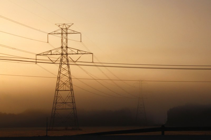 FOG AND POWERLINES