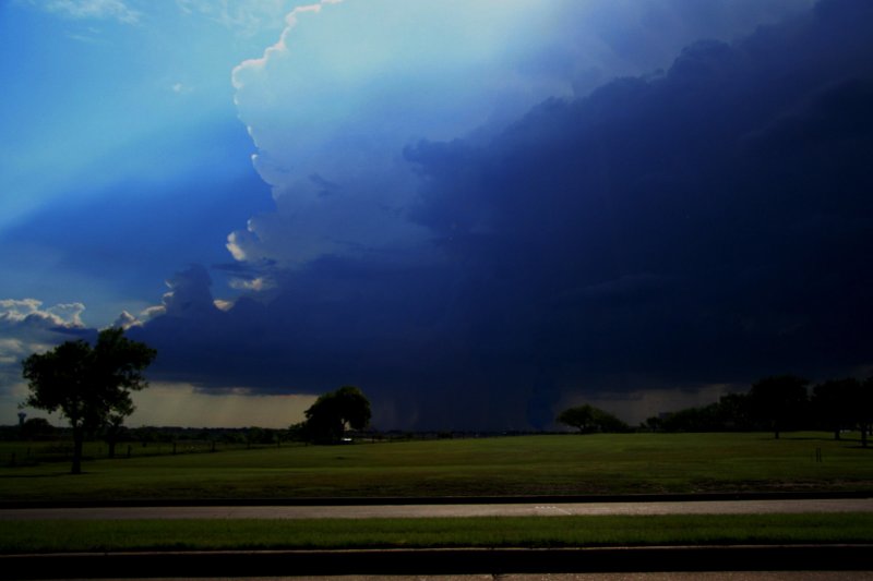 DRAMA IN THE WESTERN SKY