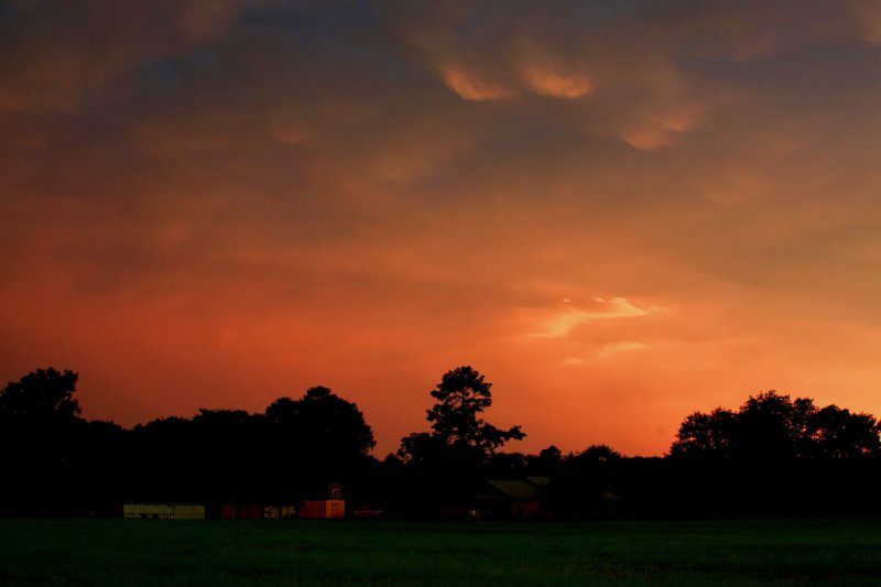 SATURDAY EVENING IN THE COUNTRY
