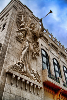 ANGEL HORN AT THE BASS HALL