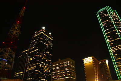 DOWNTOWN DALLAS AT NIGHT