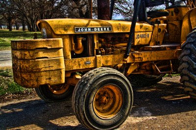 JOHN DEERE