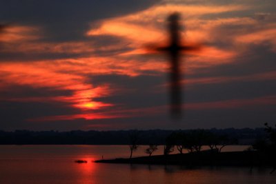 CROSS IN THE SKY - GOOD FRIDAY SONSET