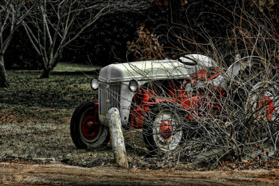 OLD TRACTOR