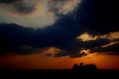 ANOTHER SHOT OF THE SUNSET WITH MY NEW CAMERA