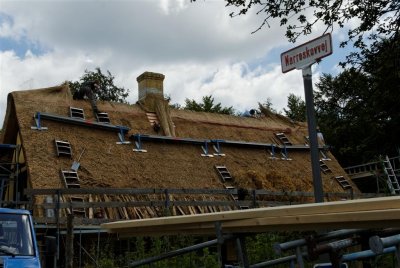 Straw roofs