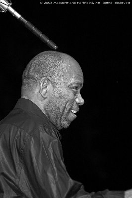 Sangoma Everett