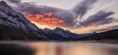 Canadian_Rockies-2.jpg