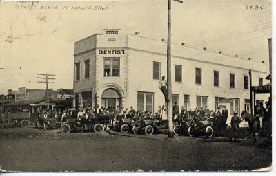 OK Hollis Street Scene 1908.jpg