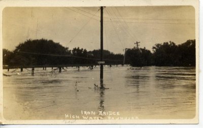 OK Pawhuska Iron Bridge in flood 1912.jpg