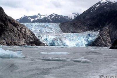 Glacier meeting the inlet