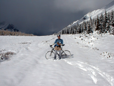 Early snow on Elbow Loop trail - Bob