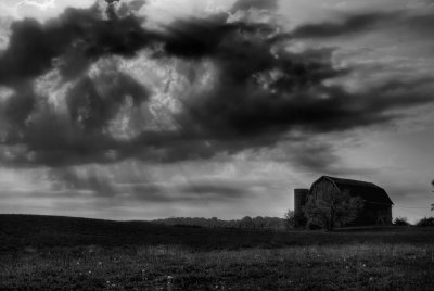 0barn02bw.jpg