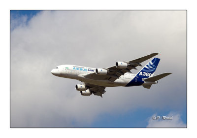 Airbus A380 - 6704