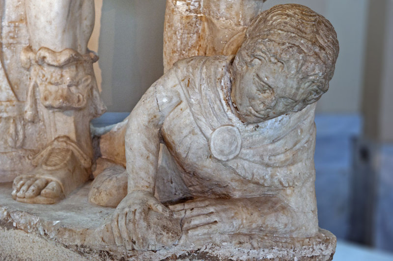 Istanbul June 2010 7599 Hadrian.jpg