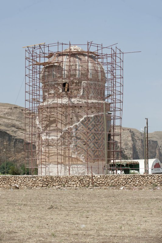 Hasankeyf June 2010 8202.jpg