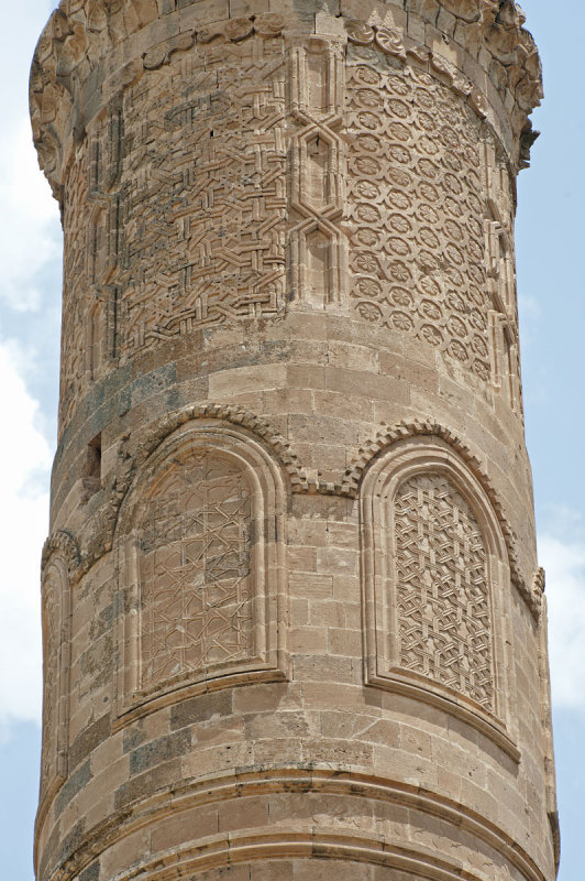 Hasankeyf June 2010 8297.jpg