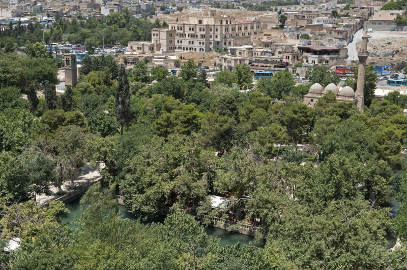 Sanliurfa June 2010 9100.jpg