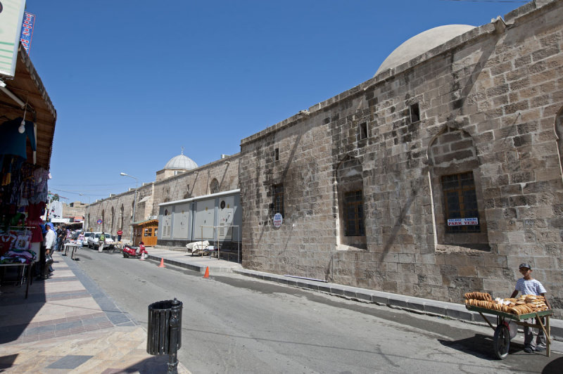 Sanliurfa June 2010 8951.jpg