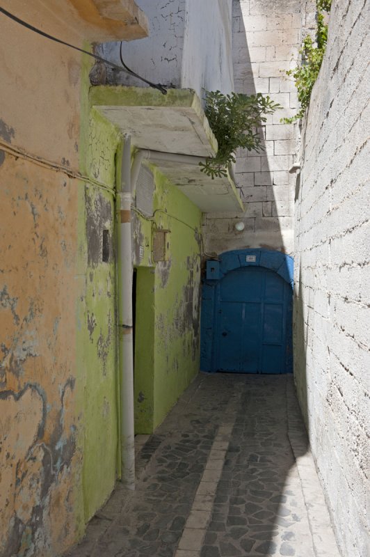 Sanliurfa June 2010 9444.jpg