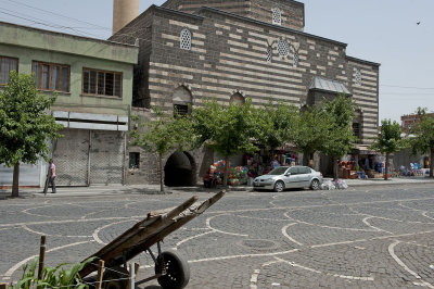 Diyarbakir June 2010 7645.jpg
