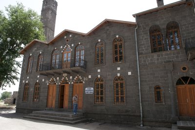 Diyarbakir June 2010 7884.jpg