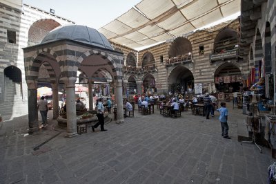 Diyarbakir June 2010 7895.jpg
