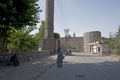 Diyarbakir June 2010 8034.jpg