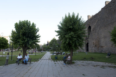 Diyarbakir June 2010 8059.jpg