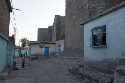 Diyarbakir June 2010 8106.jpg