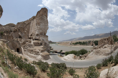 Hasankeyf June 2010 8305.jpg