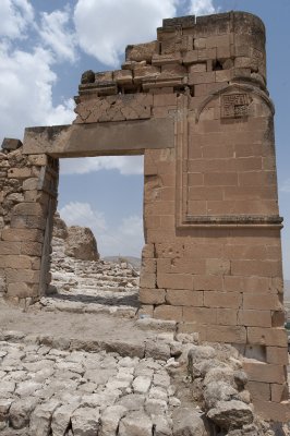 Hasankeyf June 2010 8318.jpg