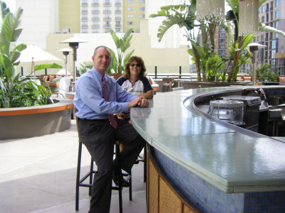 Kevin & Jan at the rooftop bar