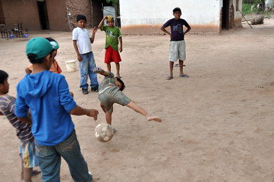 Soccer match in Yapiroa