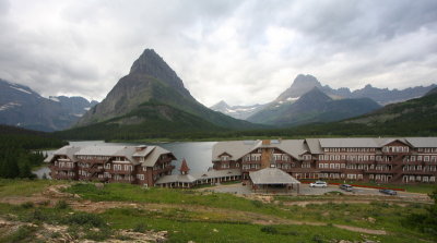 many glacier hotel
