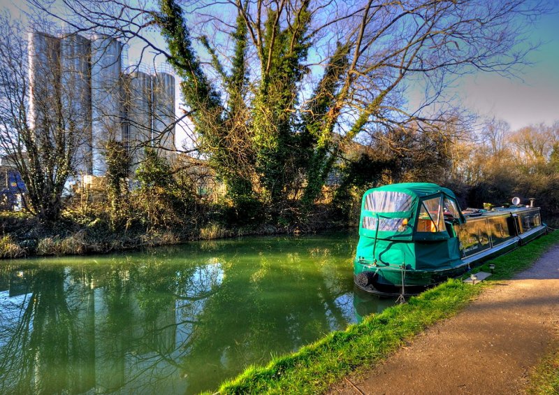 Oxford Canal  - heading North out of Banbury