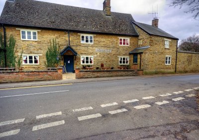 White Horse Pub, Kings Sutton