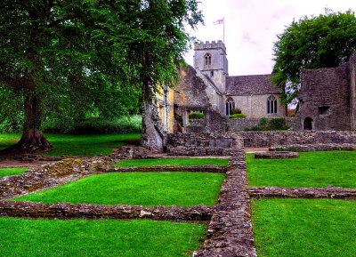 Foundations and St Kenelm Church, Minster Lovell