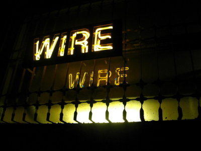}Wire