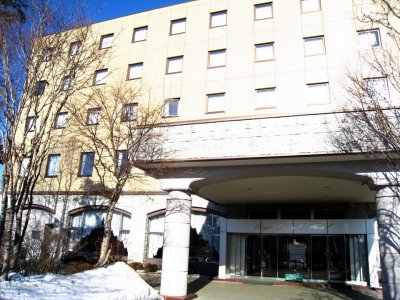 ЬzmGrand Hotel