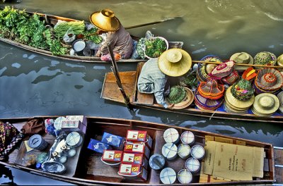 Thai Floating Markets & Food Stalls