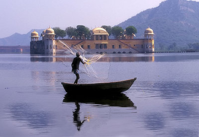 Net casting, Jal Mahal Palace