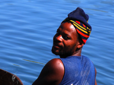 DSC_2094 Fisherman - Chicamba Dam Mozambique.JPG