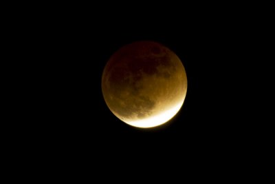 Blood moon on 20 Feb 2008